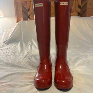 Hunter Tall Red Rain Boots size 8